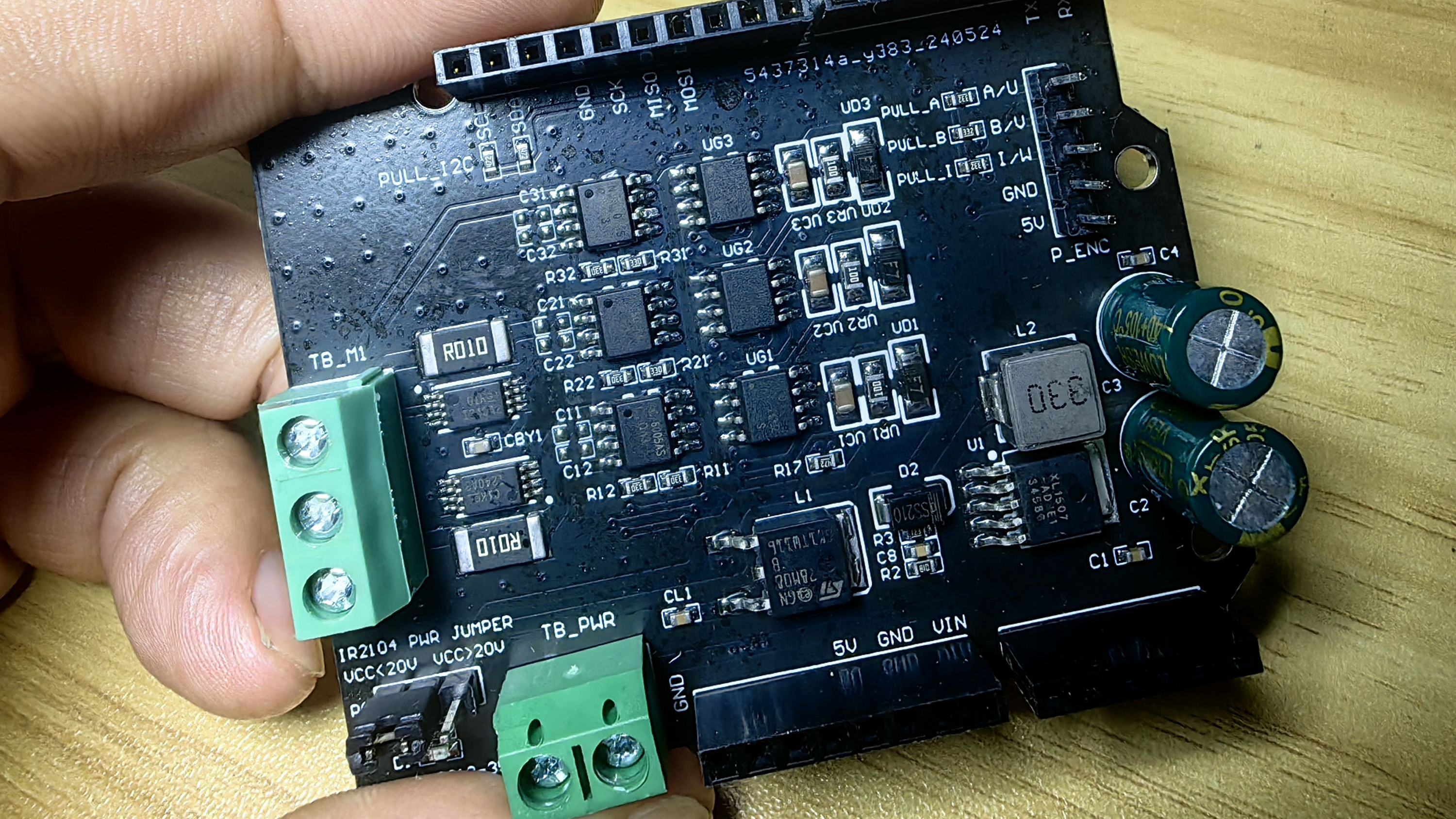 【花雕学编程】Arduino动手做（222）---Simple FOC Shield V2.0.4 无刷电机驱动板