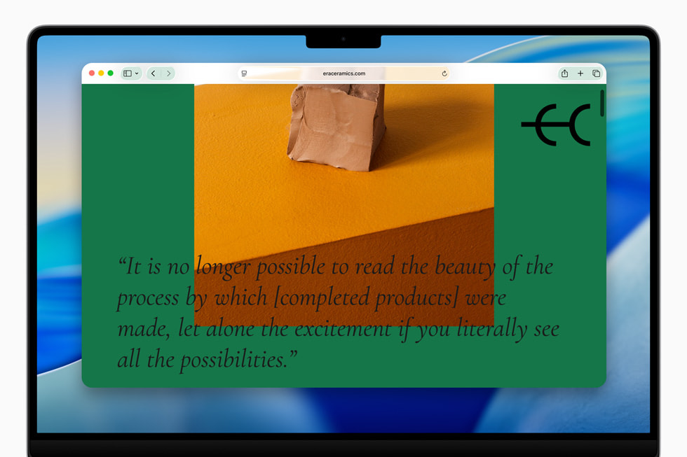 一台 16 英寸 MacBook Pro 上显示着 Safari 浏览器界面。