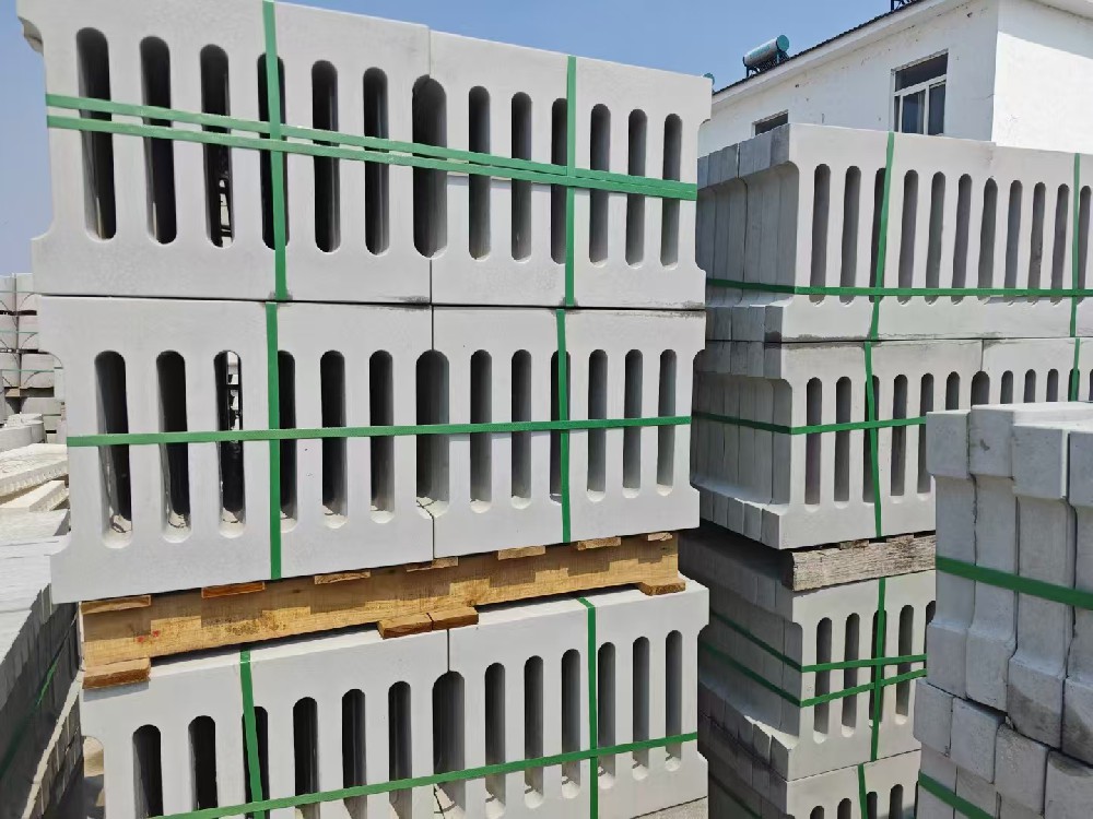 8E32BBDA9DE6825F0C7AA210E7E22B28