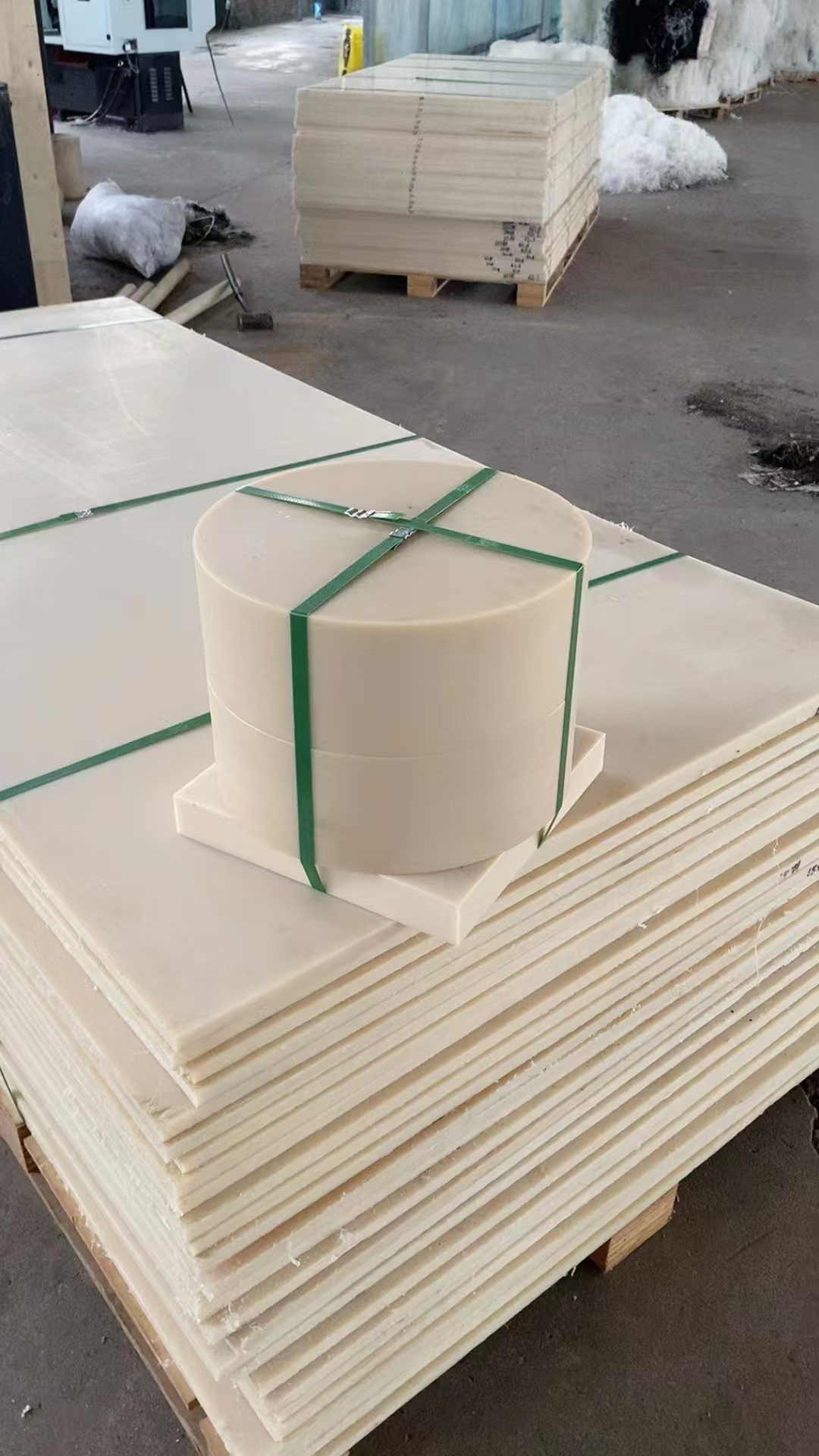 EDC06DC235D4B7739E8AB5F6D8FDF471