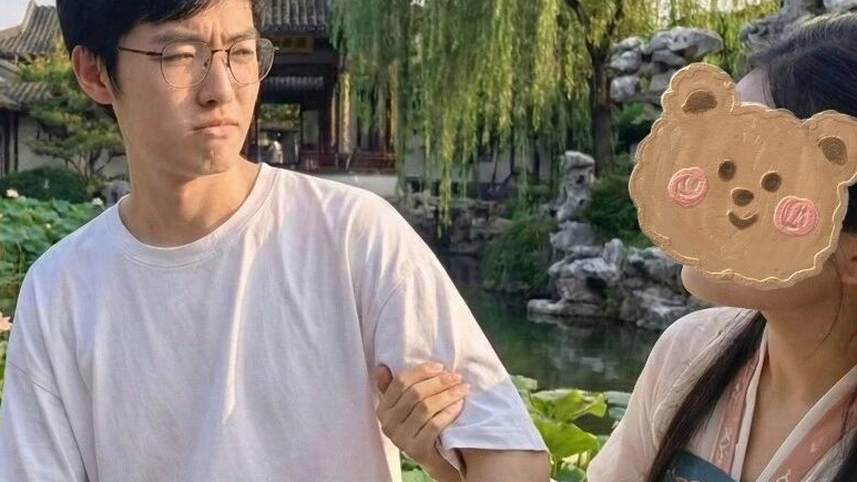 女友怒骂国内不能用Claude Code，于是我给她做了一个