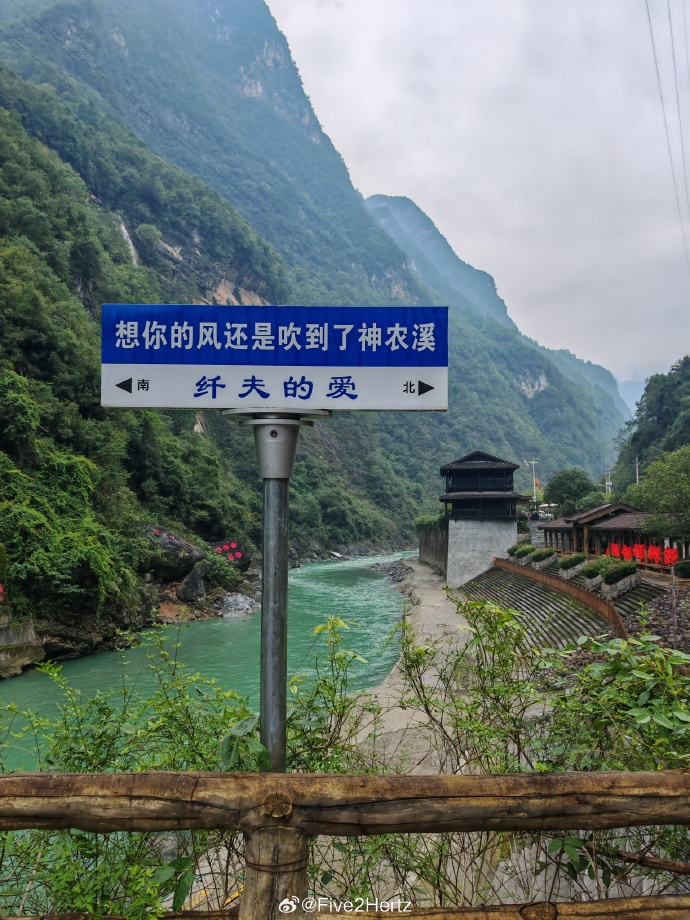 4038e89egy1i6z2zsngwmj22dc35s7wk