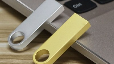 U盘显示无媒体是什么原因