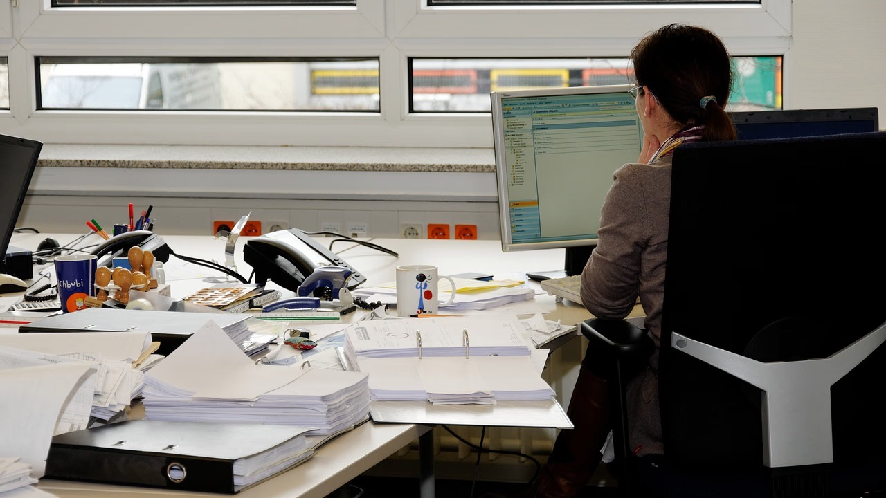 强烈推荐！号称Airtable最强开源替代？实战体验基于PostgreSQL的Teable：自主可控、性能炸裂