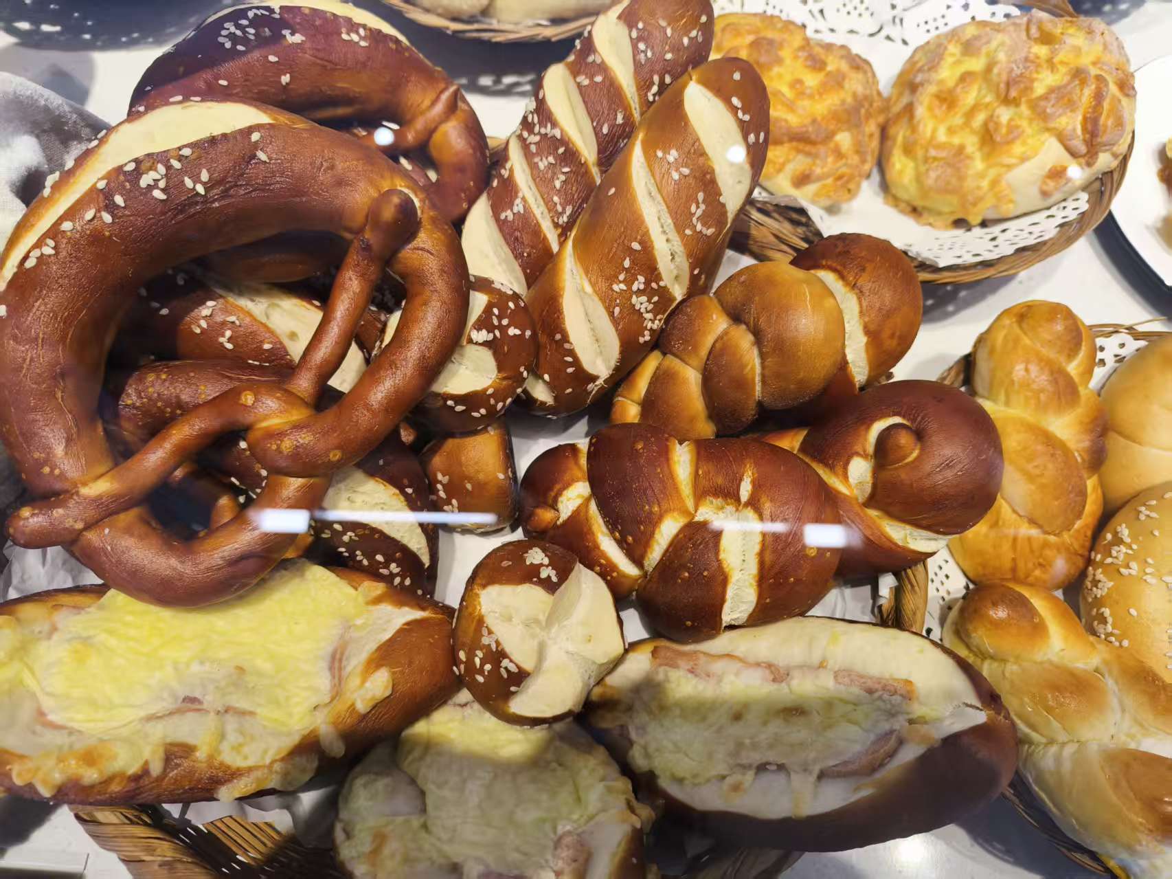 37091bd9f669a4057f0b361180b8c460