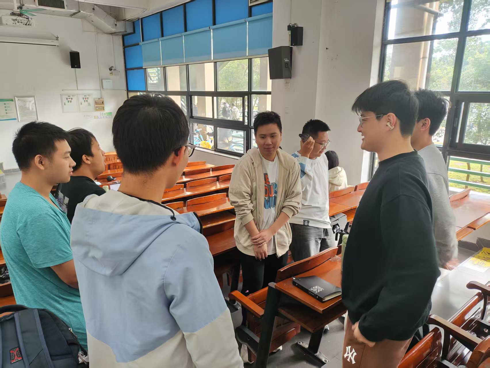 348ce4c7a0e938998943d8765e7d8390