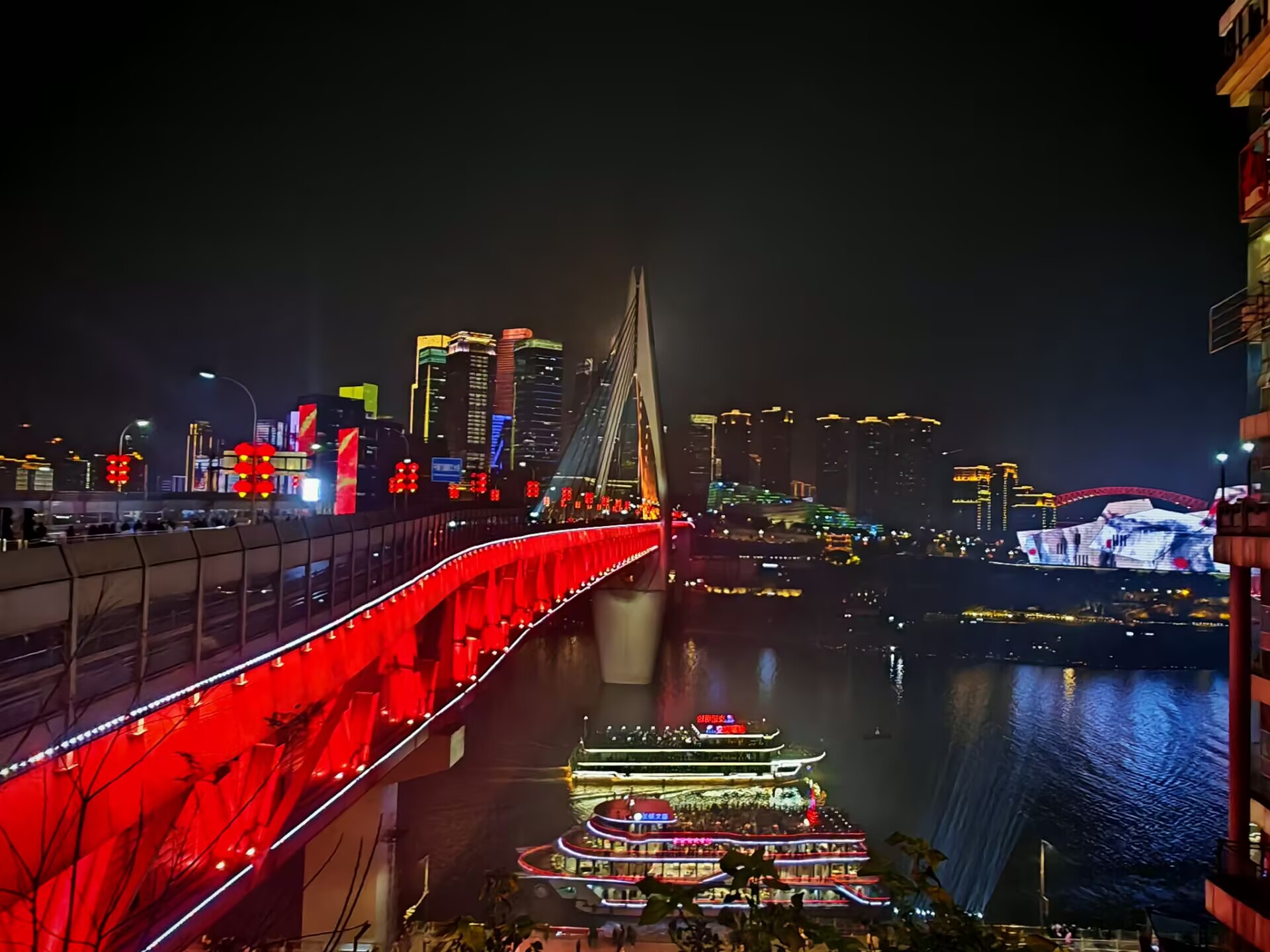 去重庆玩时随手拍的长江大桥