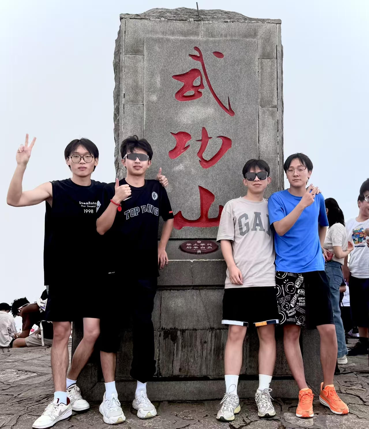 492752c56b2b5dd5d79fc51a1178a304