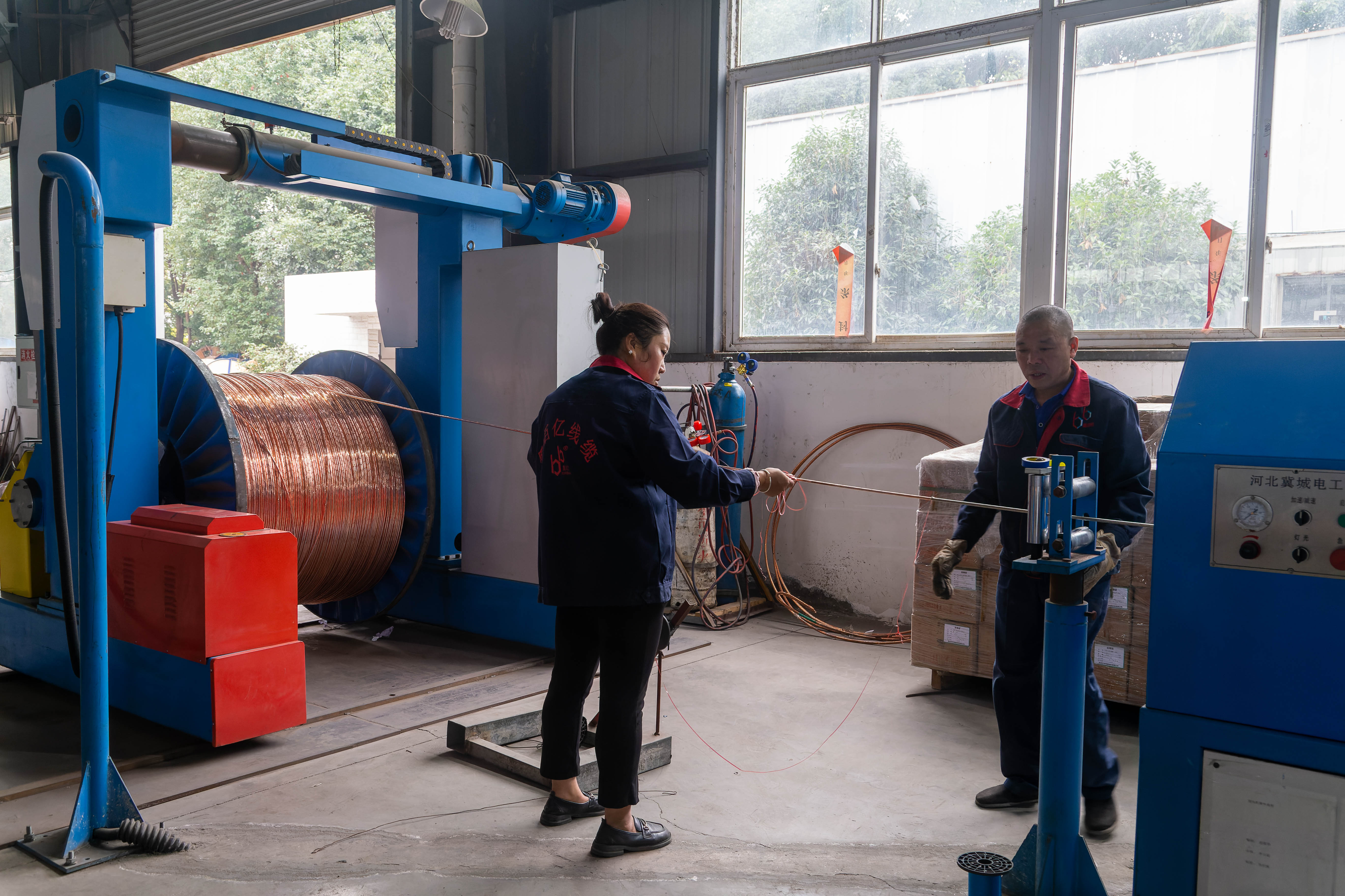 鑫佰亿线缆品质检测过程