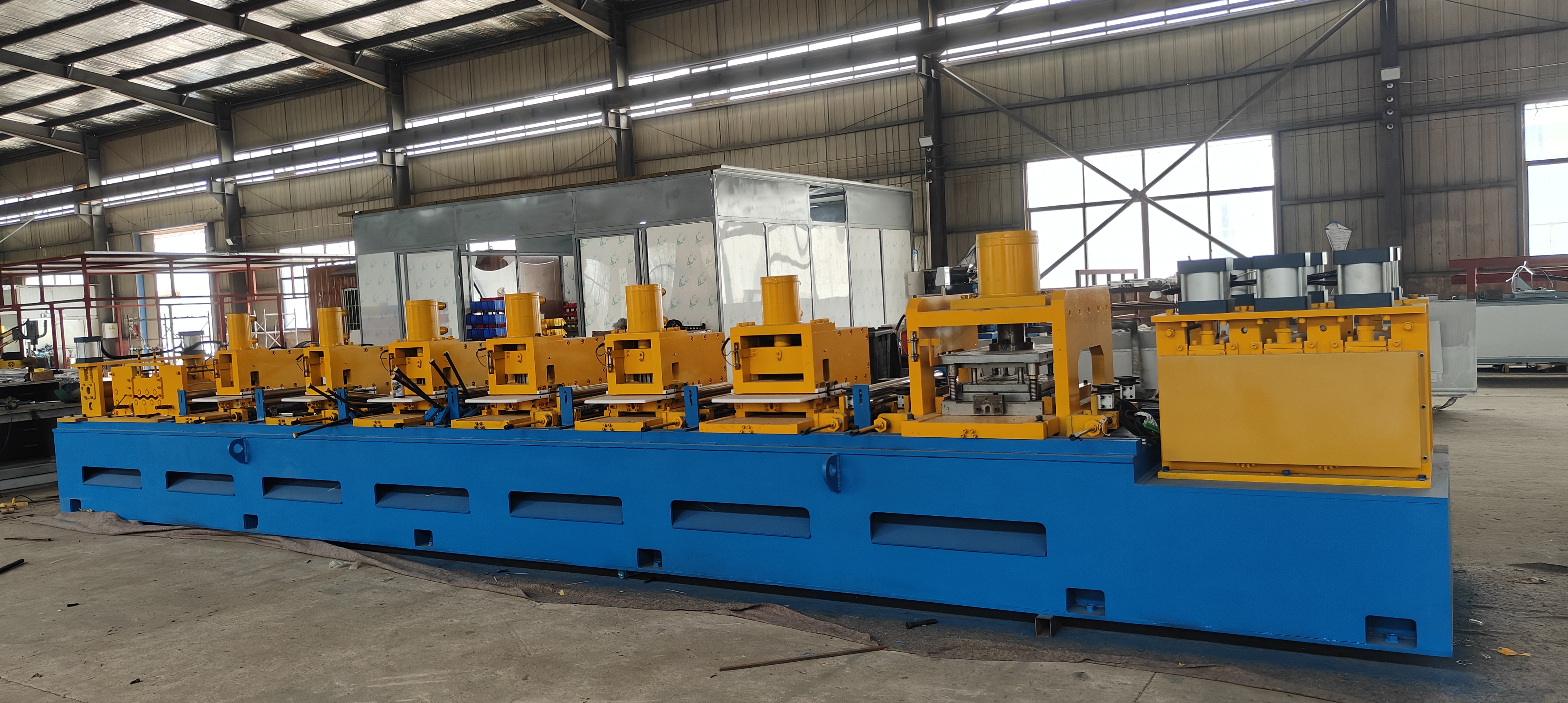 江苏众利达自动化生产线工作场景