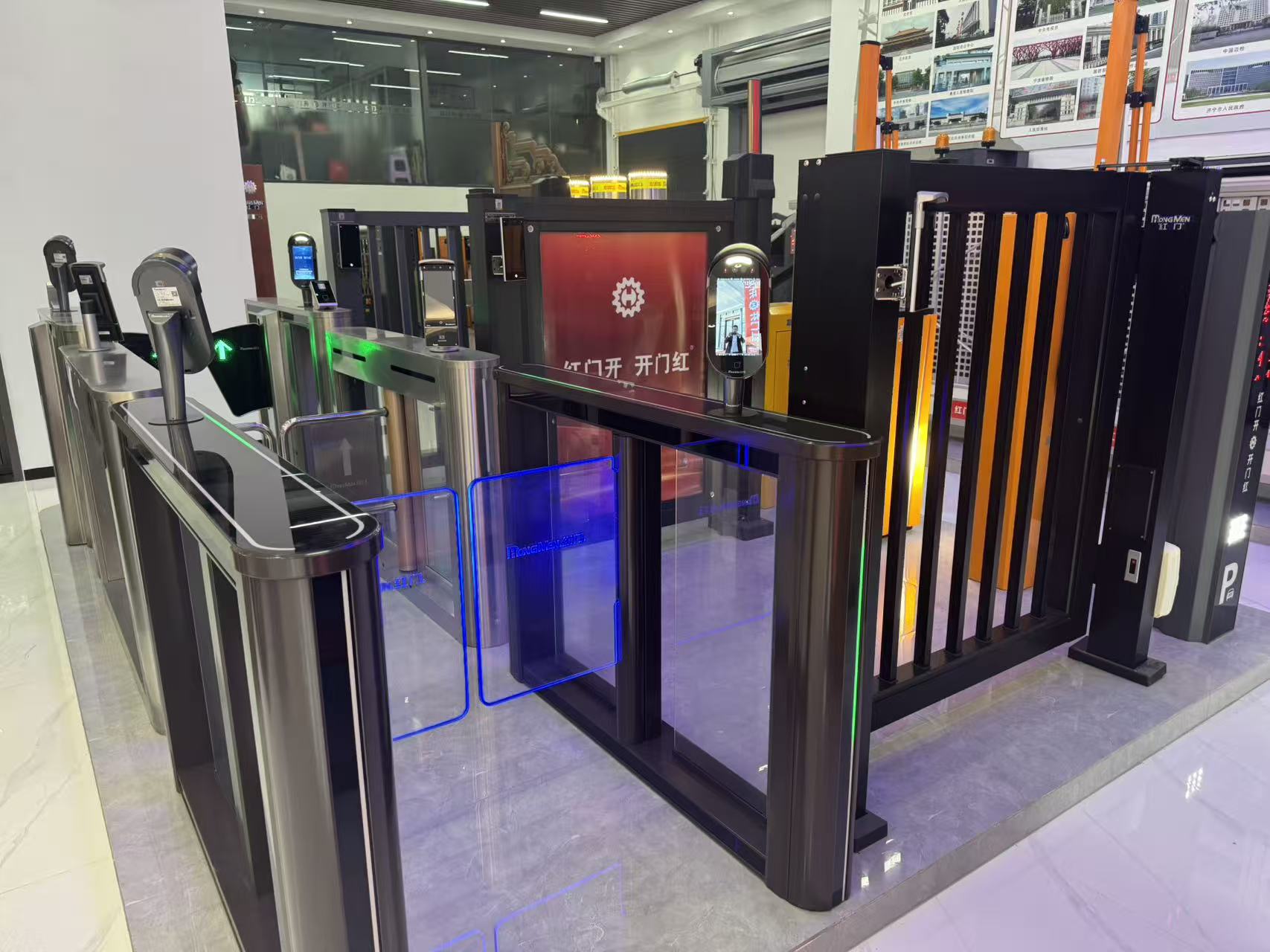 工业级伸缩门应用