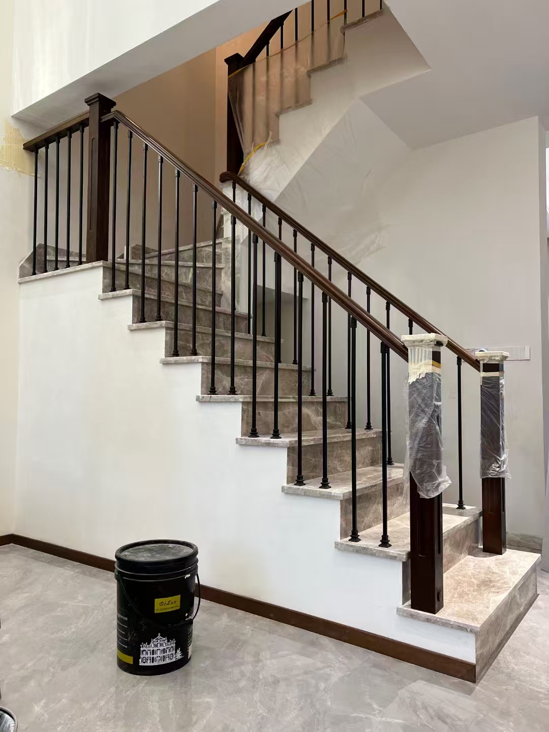 润凯木业生产车间