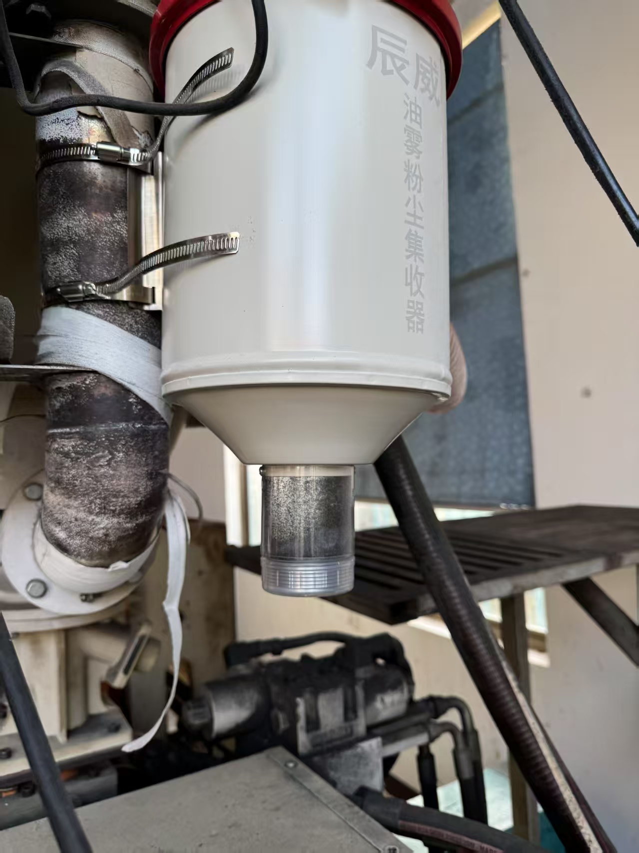 辰威环保热能粉尘回收器工作场景