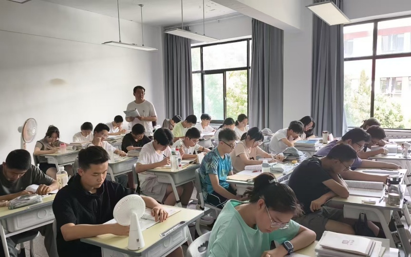 东琳教育校园环境