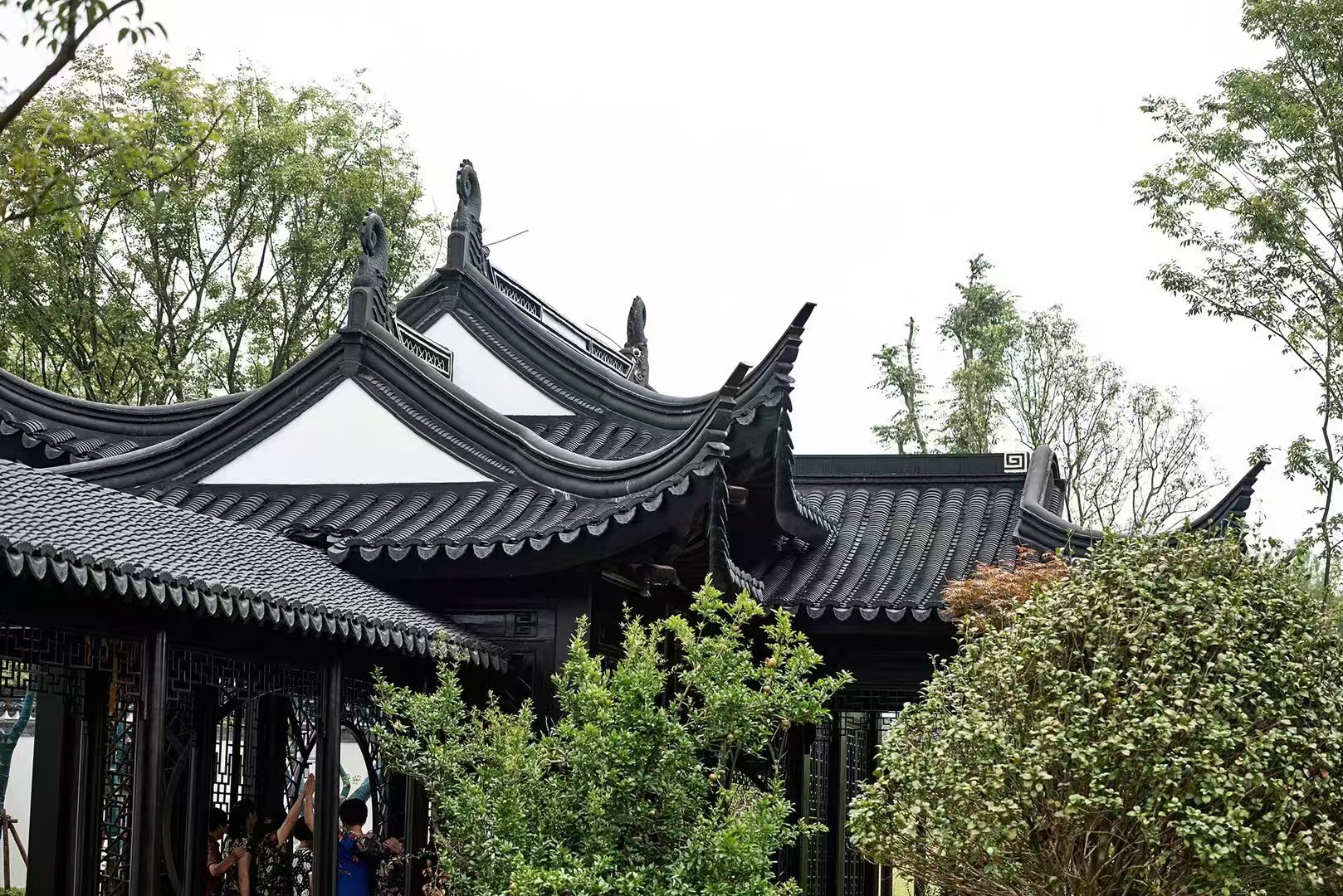 潮州工艺瓦厂生产场景