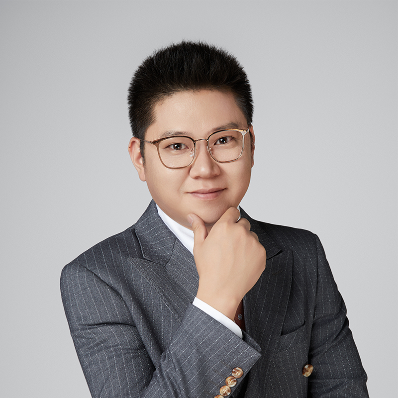 侯辕轩律师专业形象