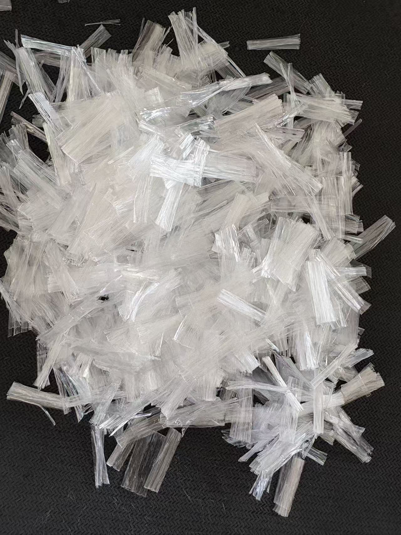 聚丙烯仿钢纤维混凝土试块对比