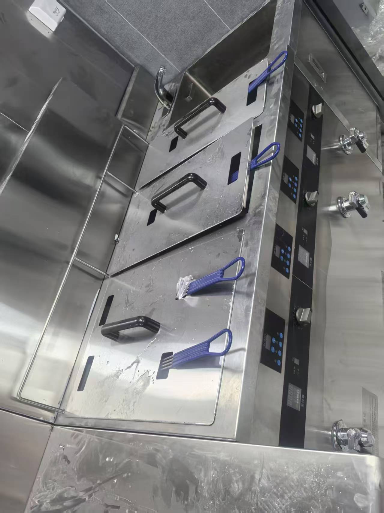 厨具设备维护案例