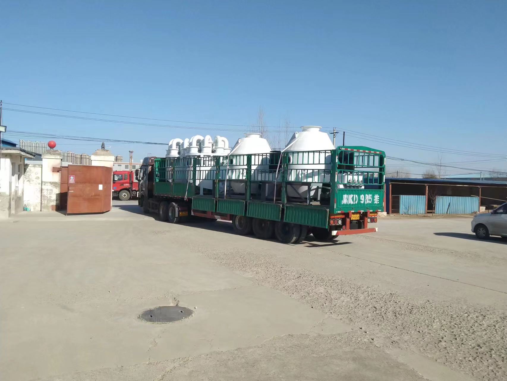 不同粒度原煤经过风力干法分选后的效果对比展示