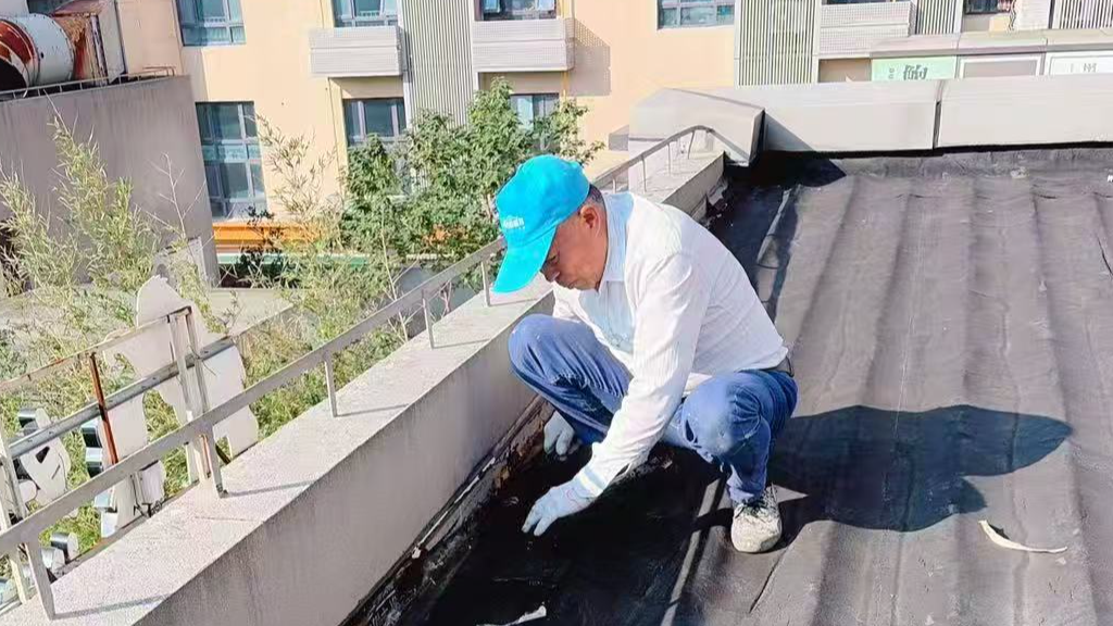 上海房屋漏水维修公司免费上门勘察 防水补漏维修上门服务