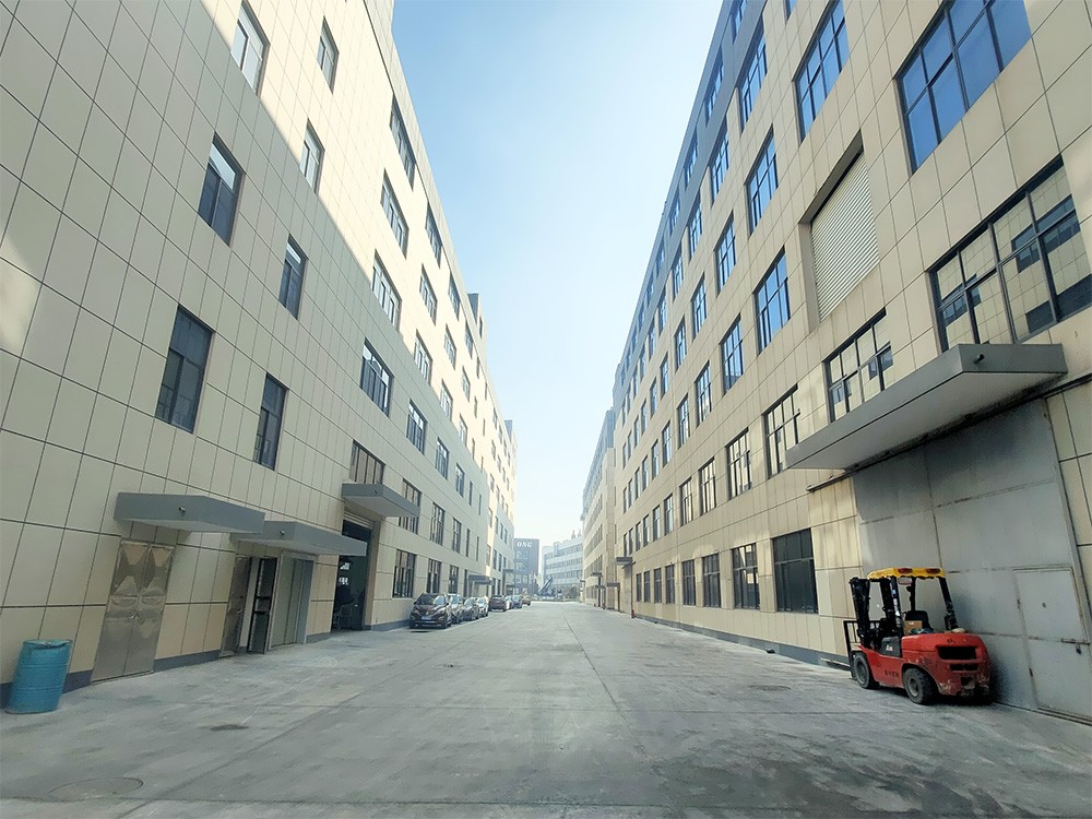 202511261044441028999528